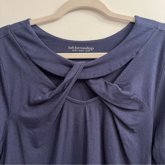 Soft Surroundings Cerulean Keyhole Top Navy Blue size Medium - Picture 3 of 8